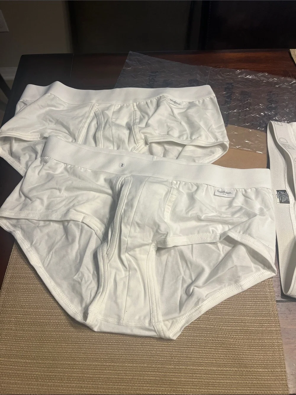 .2 Goodfellow & Co White Men's Cotton Briefs - Pack of 2 medium